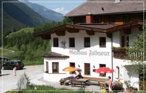 Gasthaus Falbesoner Apartment Gschnitz Exterior photo